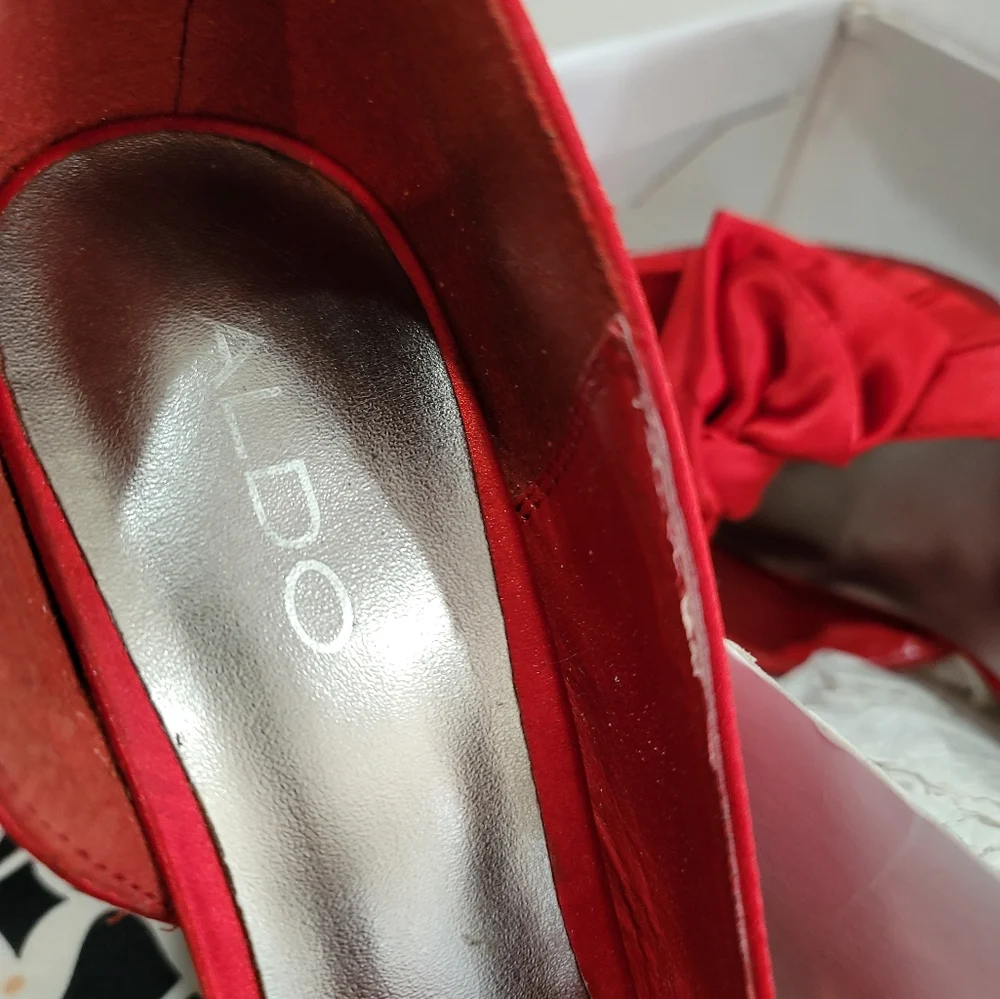Aldo satin bow front heel , red - Picture 8 of 9